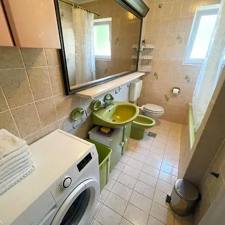 Orlic Apartment Jadranovo